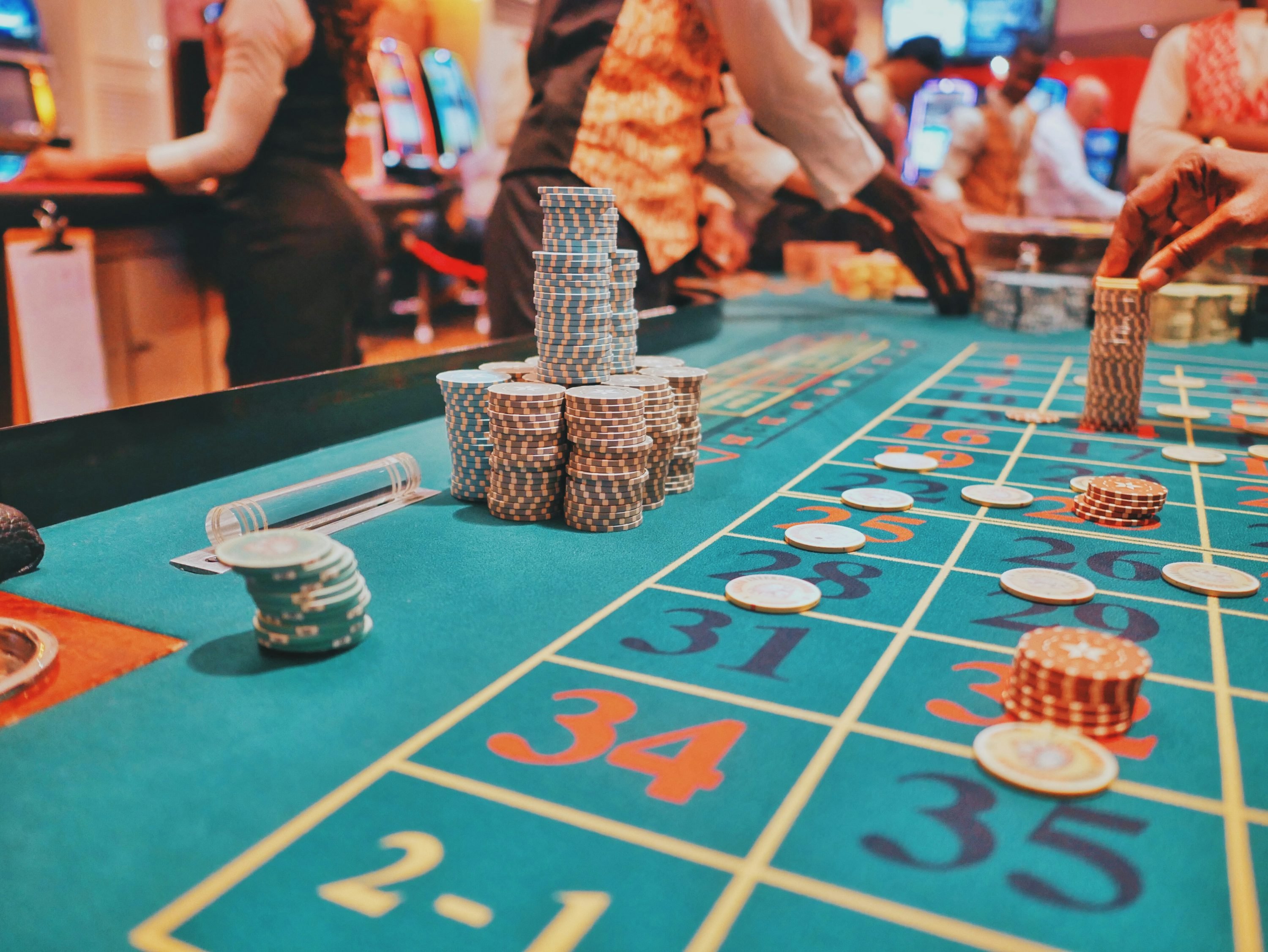 Roulette live casino qq69 dengan tampilan meja elegan